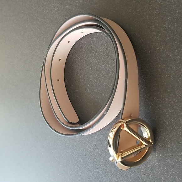 Valentino Medium Baby Soave Leather Belt, Color Rose - Picture 2 of 11